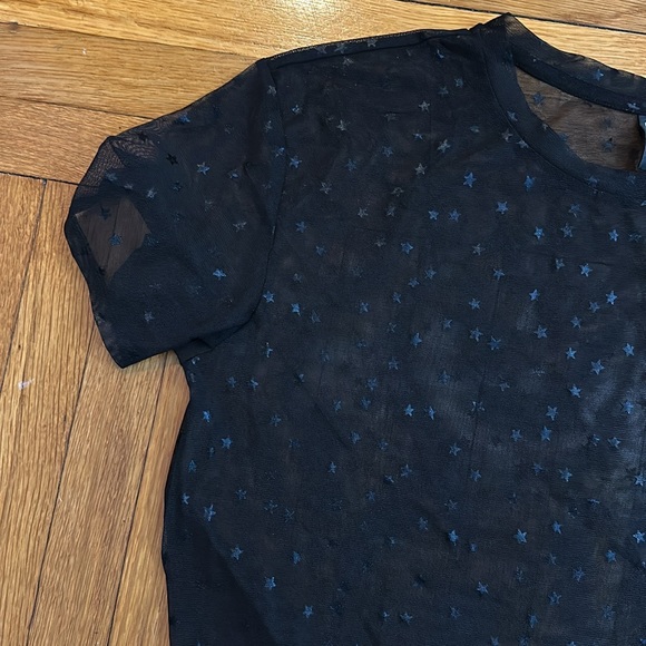 Sheer mesh short sleeve star top - Picture 2 of 3